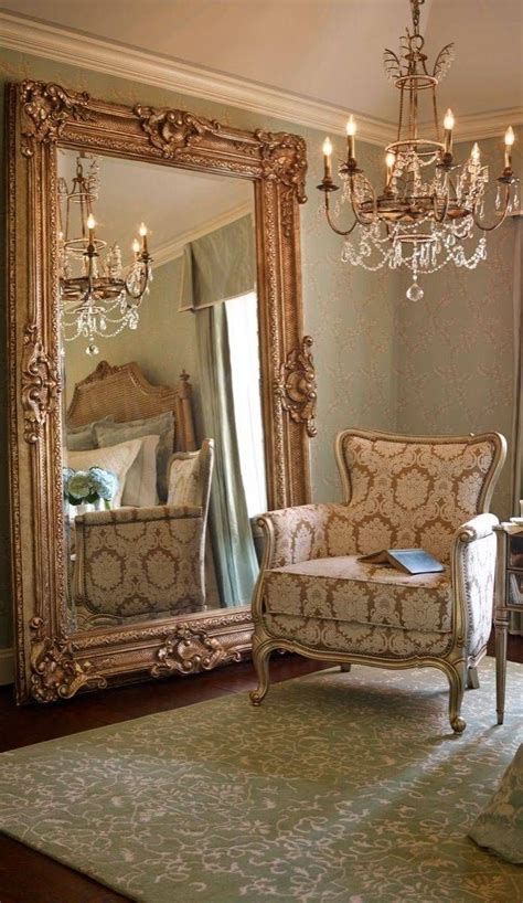 25 Photos Antique Style Wall Mirrors