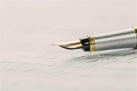 A Guide To Writing With A Fountain Pen The Pen Company Blog