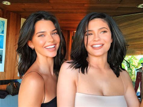 View 9 kendall jenner kylie jenner pictures ». Kendall Jenner posts photos with her "alien sister" Kylie ...