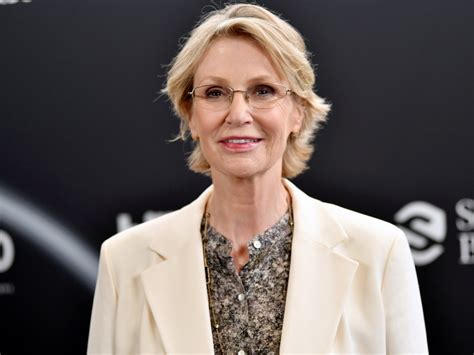 Jane Lynch Opens Up About Her Marriage Proposal To Jennifer Cheyne