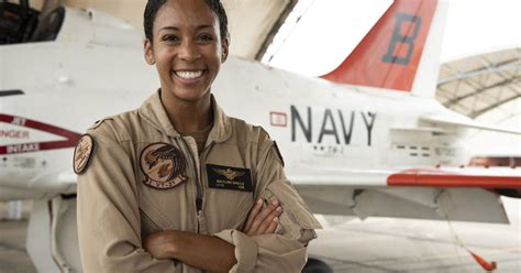 Us Navys First Black Female Fighter Pilot Gets Her Wings Of Gold