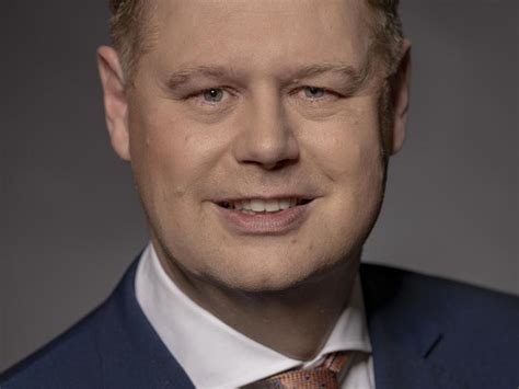 Frey focuses on containerized trading of agricultural commodities and is actively engaged in growing the. Prof. Dr. Norbert Frey im Interview zur Apple Watch 4 ...