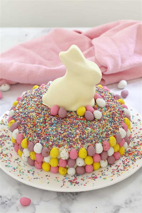 Easy White Chocolate Easter Cake 15 Minutes Bake Play Smile