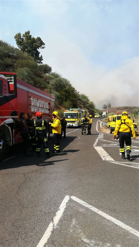 Maybe you would like to learn more about one of these? El incendio de Gran Canaria avanza sin control hasta las 1 ...