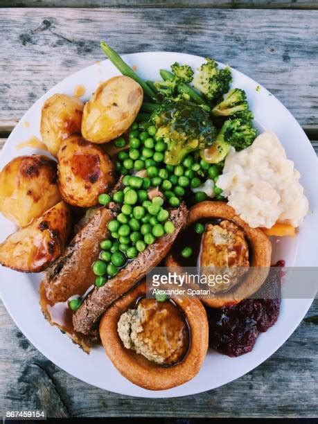 Roast Dinner Photos And Premium High Res Pictures Getty Images