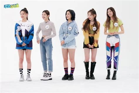 Itzy At Weekly Idol Ep 450 Mbc Naver Update Itzy Weekly Idol