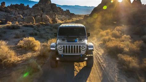 2021 Jeep Wrangler 4xe Debuts With Two Electric Motors