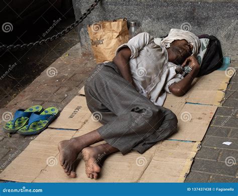 Mumbai India November Homeless Man Sleeping In The Street