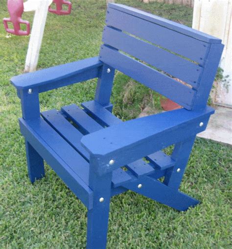 Where this product falls short is that it is a little small. How to make a Simple Garden Chair | BuildEazy