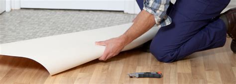 Teppich um heizungsrohre freischneiden unter heizkörpern messen sie den abstand zwischen wand und rohren und markieren diese auf der teppichrückseite. Vinylboden Verlegen Auf Linoleum