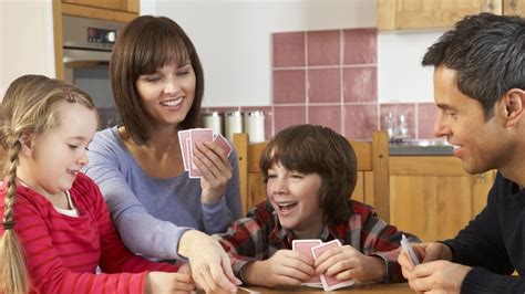Mejores Juegos De Cartas Para Niños ¿qué Beneficios Aportan