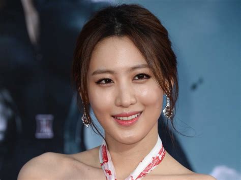 Claudia Kim Cast In Next Fantastic Beasts Film Koreaboo