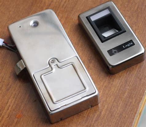 Free Shipping Electronic Keyless Biometric Fingerprint School Lockers
