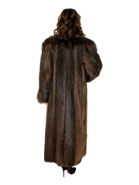 Natural Long Hair Beaver Fur Coat Womens Fur Coat Small Estate Furs