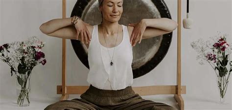 The 4 Best Kundalini Yoga Teacher Training Online