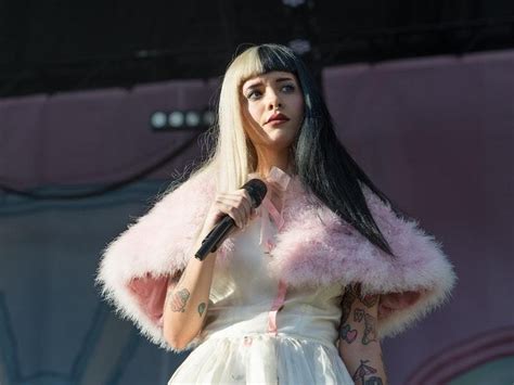 Us Singer Melanie Martinez Accused Of Sexual Assault Express And Star
