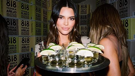 Así Es El Polémico Tequila De Kendall Jenner