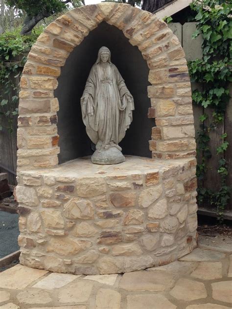 The grotto is built of massive boulders and contains a rectangular room decorated with stalactites (unfortunately this is not open to visitors); 17 Best images about Grotto ideas on Pinterest | Gardens ...