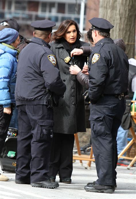 Mariska Hargitay Law Order Svu Set Photos Queens Nyc March