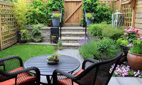 See more ideas about garden, outdoor gardens, garden design. Heatwave incoming! 8 small garden ideas for a beautiful ...