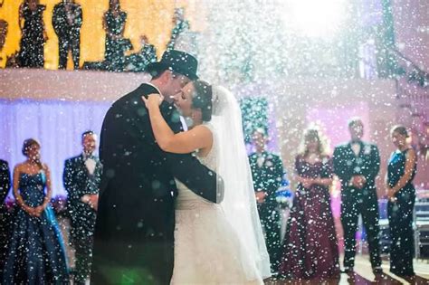 5 Things You Can Only Do At A Winter Wedding Bridalguide