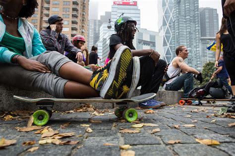 Despite Hazards Street Skateboarding Thrives The New York Times