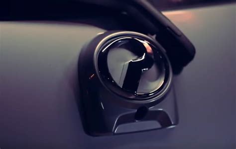 Dua hari lepas, perodua telah melancarkan axia 2019 dengan harga bermula dari rm24,090 memandangkan axia ini didatangkan dengan enam varian, kami rungkaikan setiap varian untuk bahagian luaran. Perodua Axia 2019 muncul dalam rancangan hiburan - paultan.org