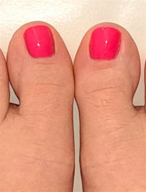 Symmetry Feet On Twitter Pink Pedicured Size 8 Caucasian Tops Of