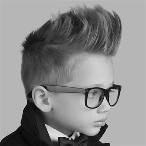 A long hair is also a good choice, however, it should be layered and have a side parting in order to. Pin on alexander