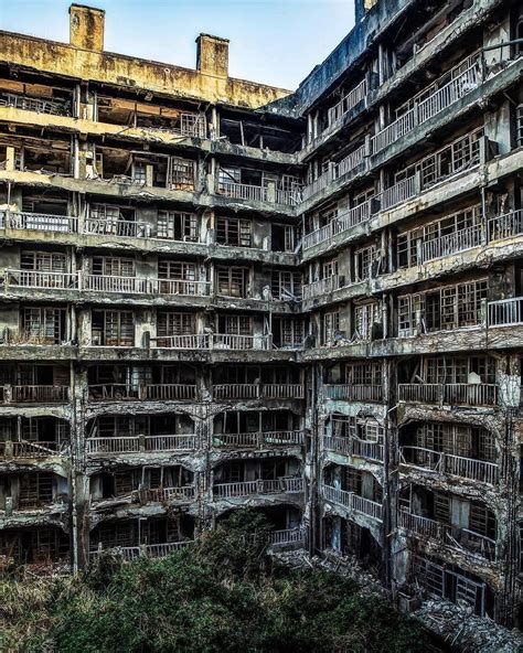 30 Stunning Abandoned Towns Around The World Artofit