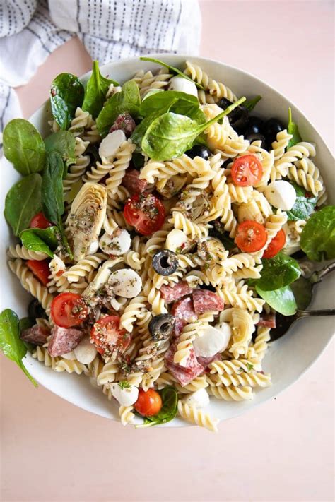 From the classic itallian pasta salad to the delicious bacon ranch pasta salad to vegan pasta salad, here are the 99 best pasta salad recipes at one whether you are looking for some quick and easy pasta salad recipe for a crowd of 50 or you want to cheer up your kids after their favorite football. The Best Italian Pasta Salad Recipe - The Forked Spoon