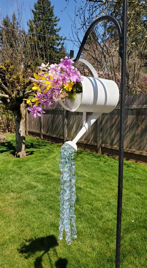 15 Awesome Diy Recycled Garden Art Projects For Your Lovely Garden