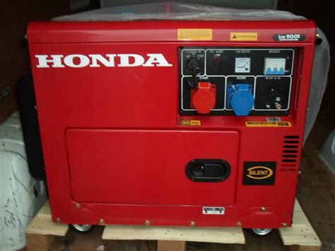 Honda's innovative technology makes use of large size sound mufflers which absorb the noise of the generator. Honda 10 kva diesel generator