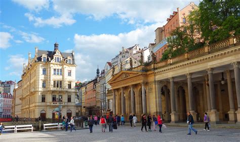 Von grenznah bis günstig, von zollfrei bis originell und exklusiv. Karlsbad: mondäner Kurort in Tschechien - Reisetipps ...