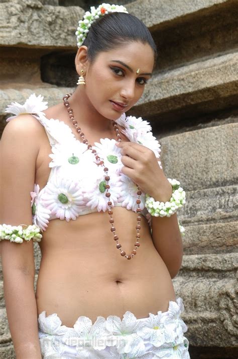 South Tall Actress Ragini Hot Stills Hot Photoshoot Bollywood Hollywood Indian Actress Hq