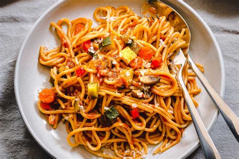 This Instant Pot Vegetable Spaghetti Is A Satisfying Comfort Food And