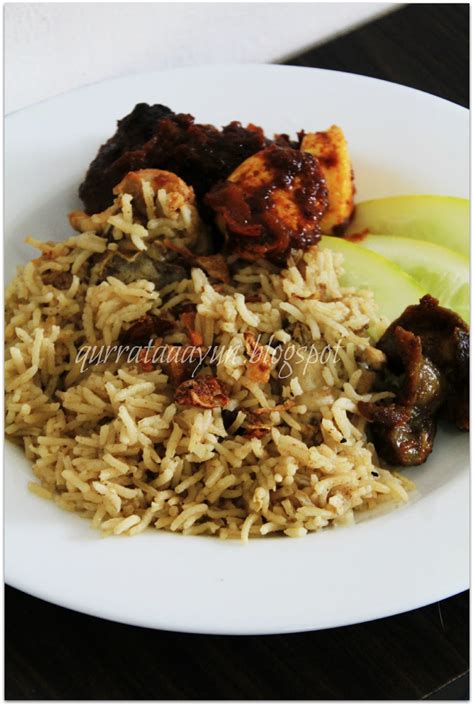 Kacau seketika dan masukkan ayam serta 250ml air. Life is a Constant Battle: Nasi Bukhari Ayam