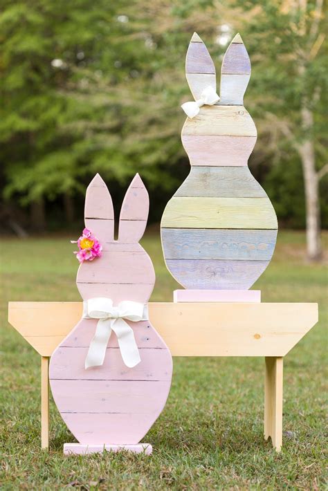 Diy Standing Bunny Reclaimed Pallet Wood Easter Wood Crafts Easter