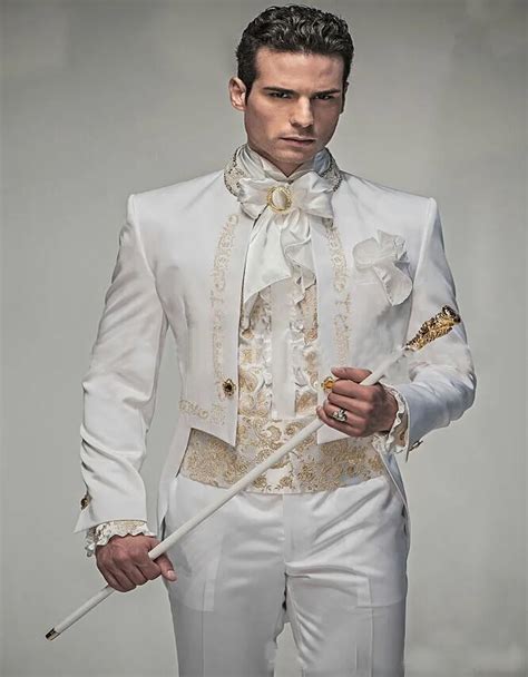 Classic Style Handsome White With Gold Embroidery Groom Tuxedos Suit
