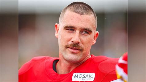 Nfl Fans Brutally Roast Travis Kelce S Mustache Debut At Chiefs My