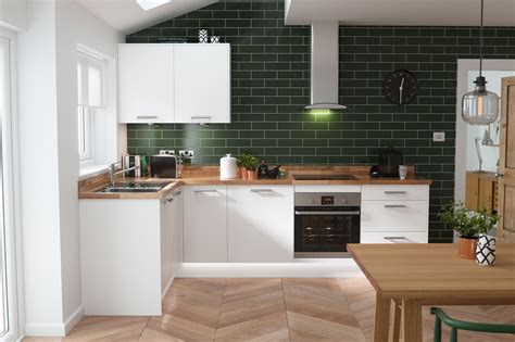 I generally fit around ten howdens kitchens per year and recently fitted my first wren. Create a Perfect Layout For Your Kitchen | Wren Kitchens