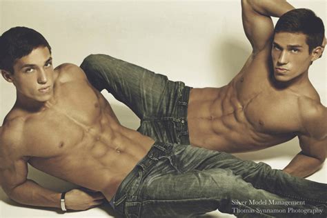 Hottest Twin Male Models