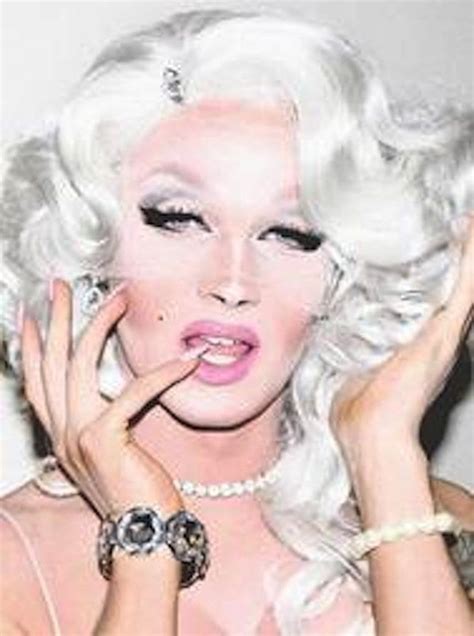 10 Glamorous Drag Queens Who Look Hotter Than Most Women