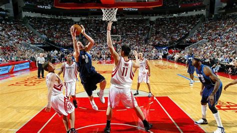 Today In Rockets History Yao Ming Battles Dirk Nowitzki