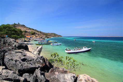 Bajo Pulo Pulau Cantik Di Nusa Tenggara Barat Nusa Tenggara Barat