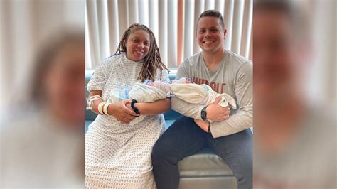 Twins Born In Separate Years Couple Welcomes Twins Born On 2 Different Days And Years Abc13