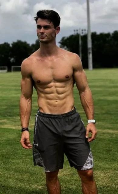 Shirtless Male Beefcake Muscular Male Athletic Gym Jock Abs Hunk Photo