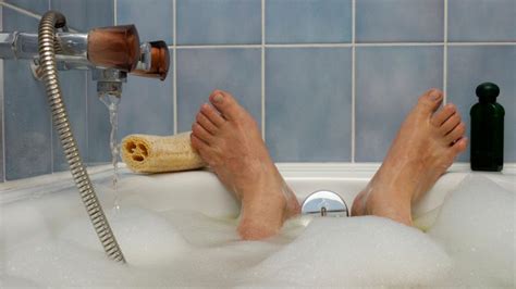 Daily Soak In A Hot Bath Cuts Heart Disease Research Suggests
