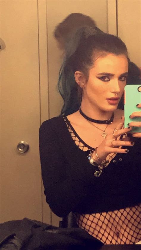 Bella Thorne Streaming Her Naked Tits Fappeninghd