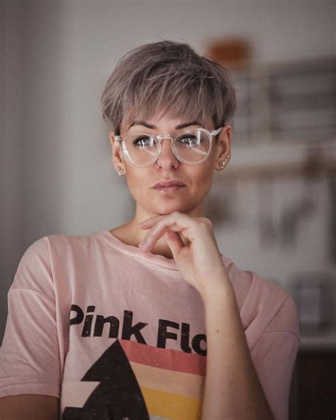 The How To Look Feminine With Short Hair And Glasses For Hair Ideas